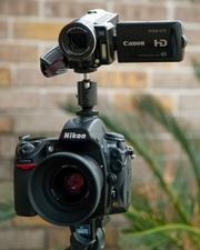Nikon D700 12MP DSLR Camera....$1000usd